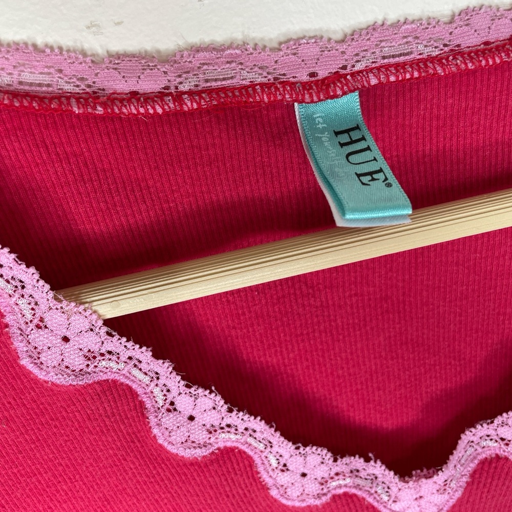 HUE Dreamy red wash Pink Lace Trim Ribbed baby tee Top long sleeve L - Picture 3 of 9